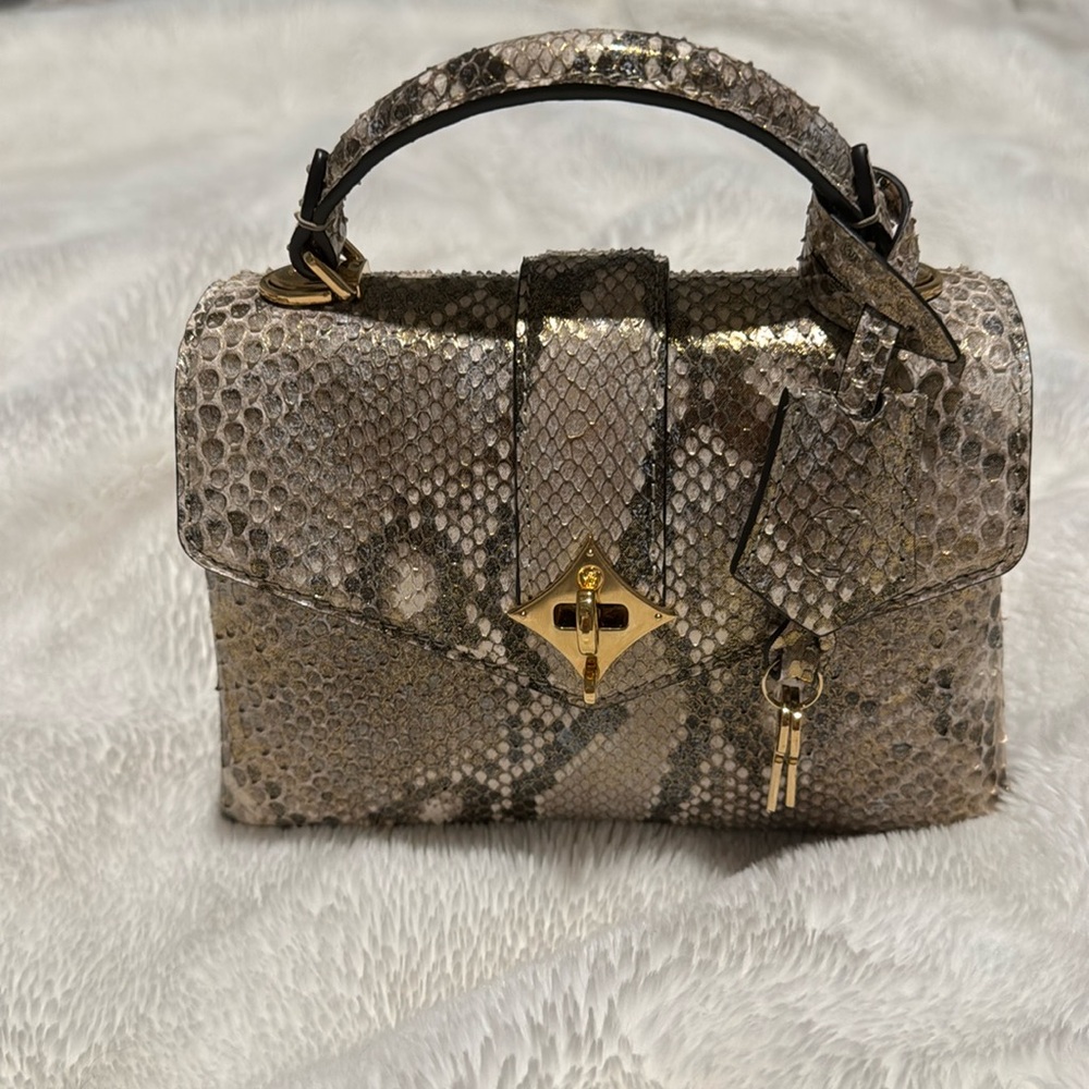 Louis Vuitton Exotic (python)collection